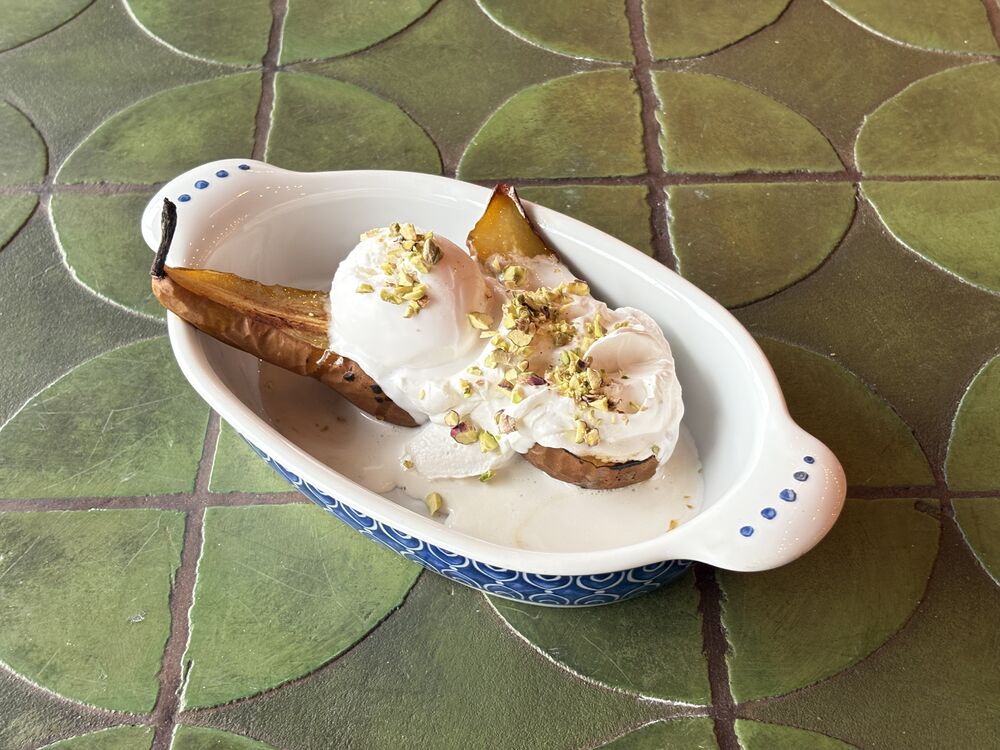 Baked pear with sorbet