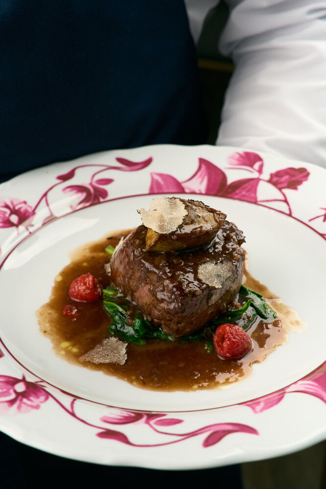 Филе россини с фуа-гра и черным трюфелем 