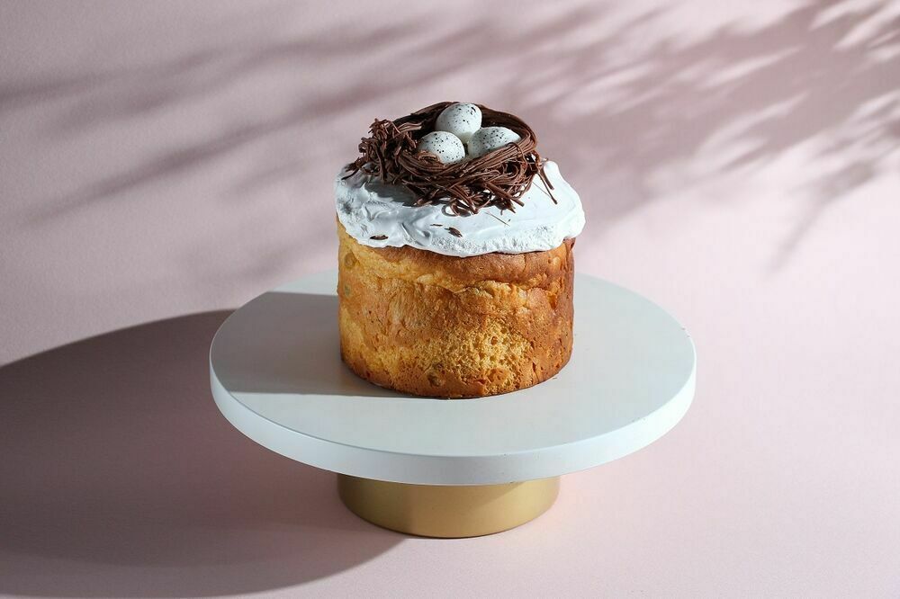 Custard cake with candied fruits and raisins