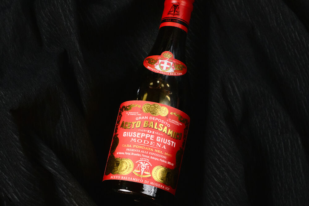 Balsamic vinegar Giusti 3 Medaglia, aged 12 years