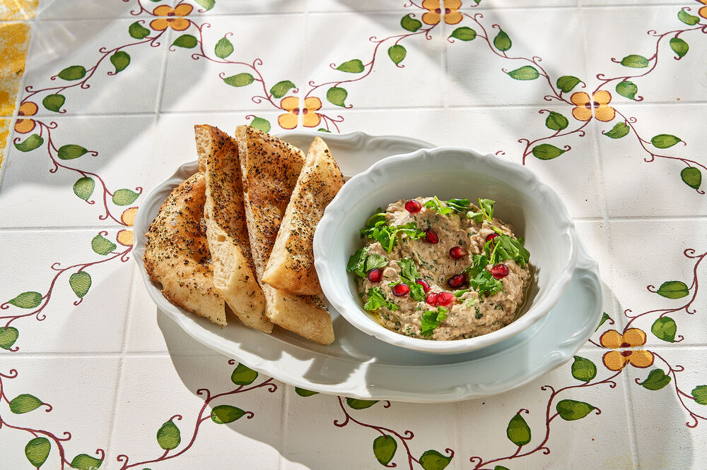 Babaganoush with Spicy Flatbread
