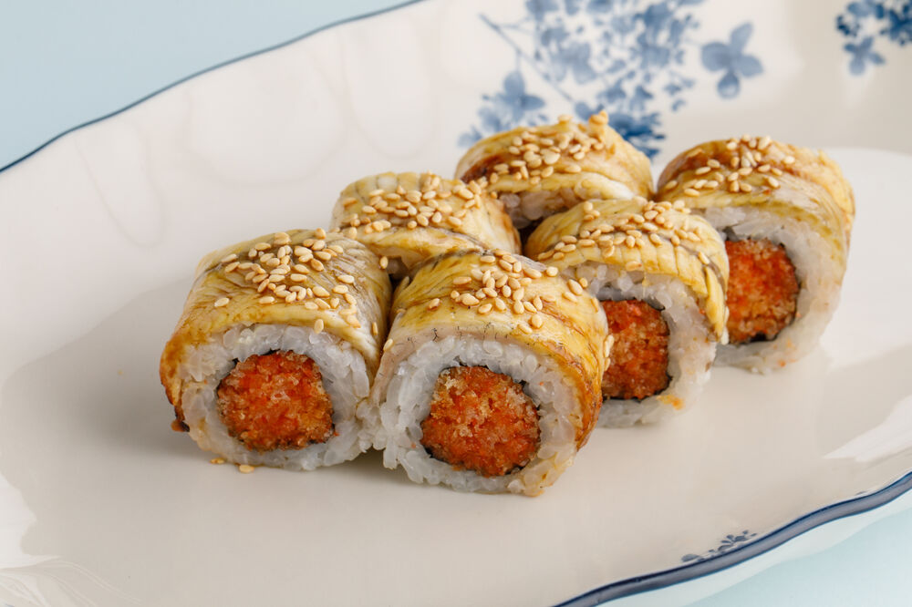 Eel and crunch roll