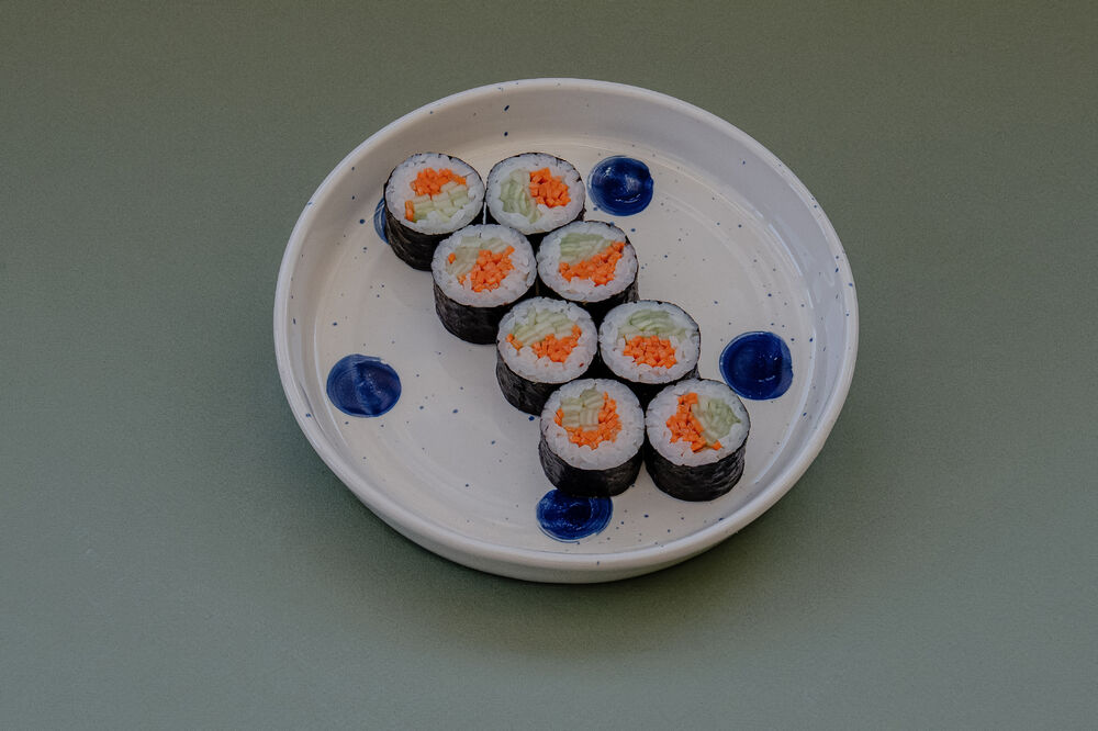 Ролл с огурчиком и морковкой