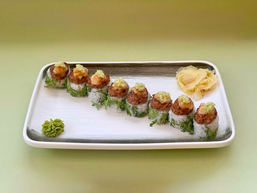 Creamy roll with chanterelles