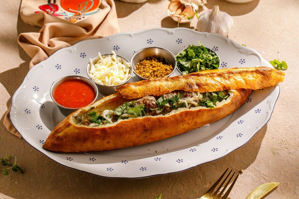 Люля-кебаб из курицы с сыром Сулугуни