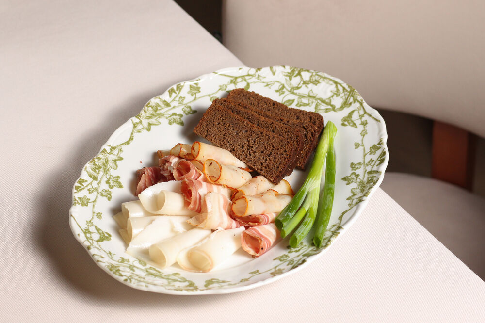 Assorted homemade lard