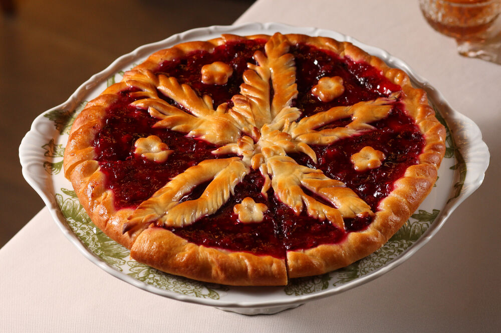 Cranberry pie