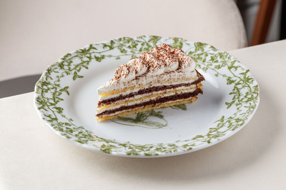 Sour cream cake