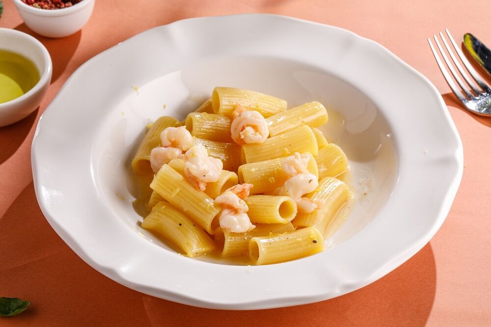  Pasta with shrimps in lemon sauce