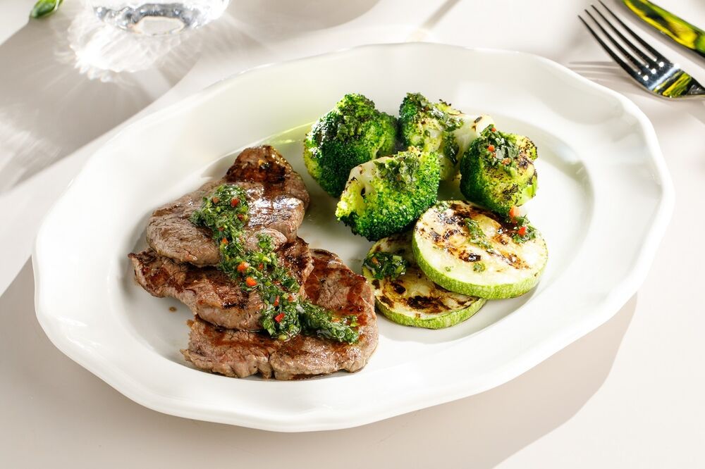  Beef medallions with chimichurri sauce