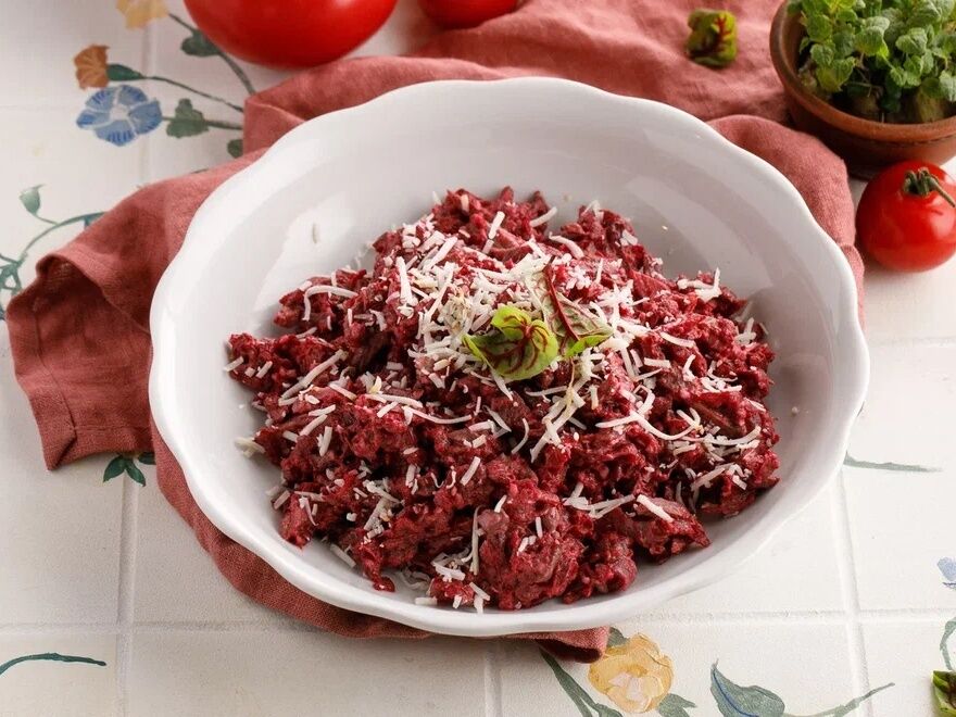 Салат со свёклой и говядиной