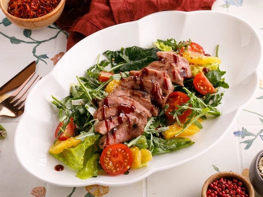 Салат с уткой и апельсинами