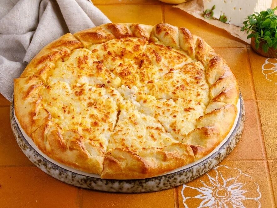 Khachapuri according to an old recipe