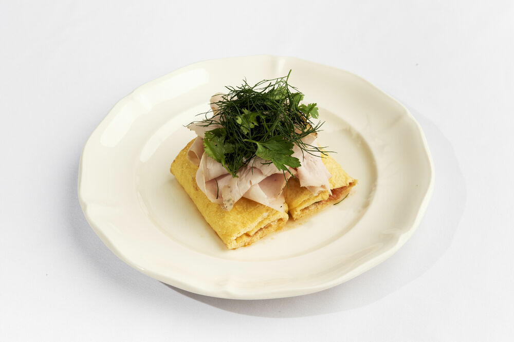 Омлет с копченой индейкой