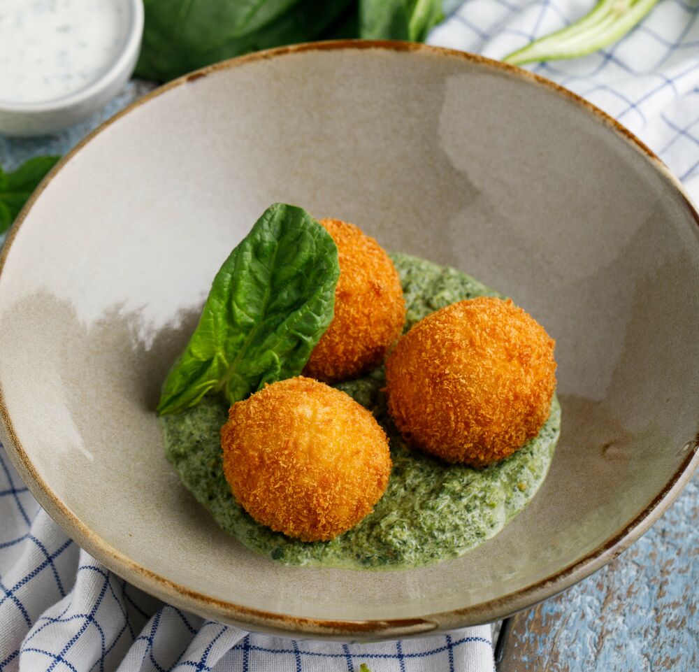 Fried Elarji with Sotolia Sauce