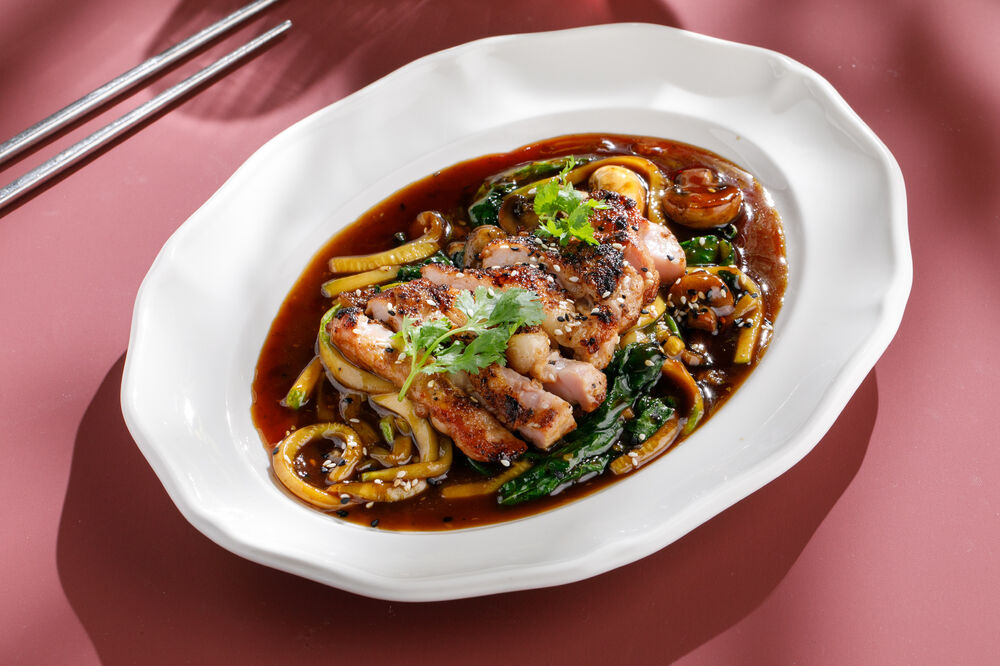 Chicken thigh with stir-fry vegetables