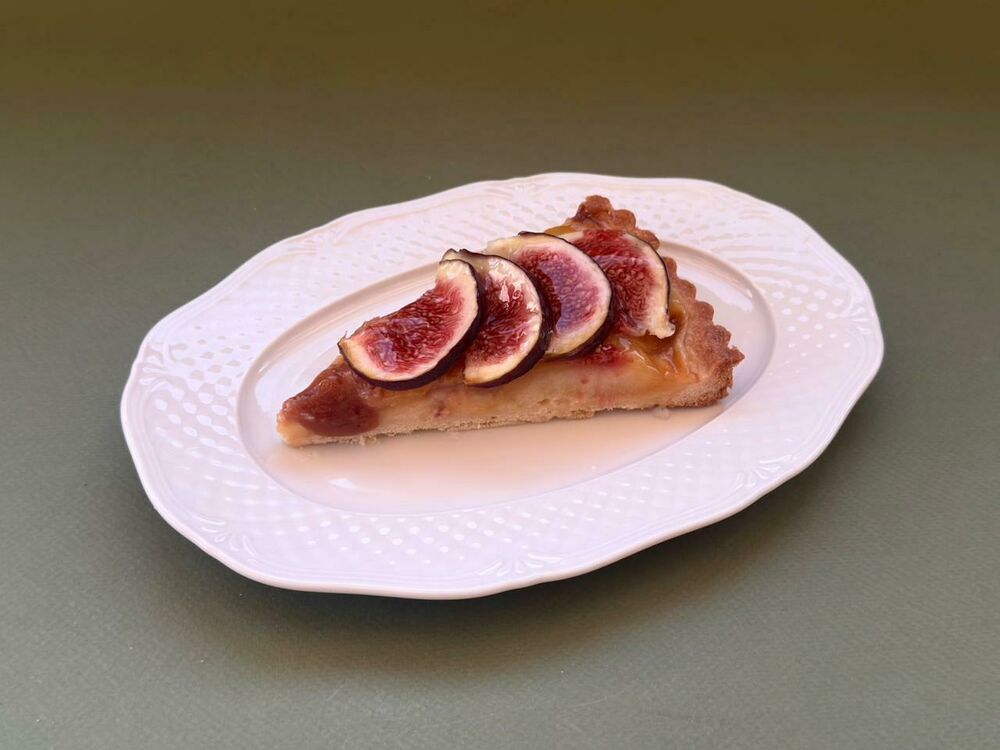 Apple and Fig Tart