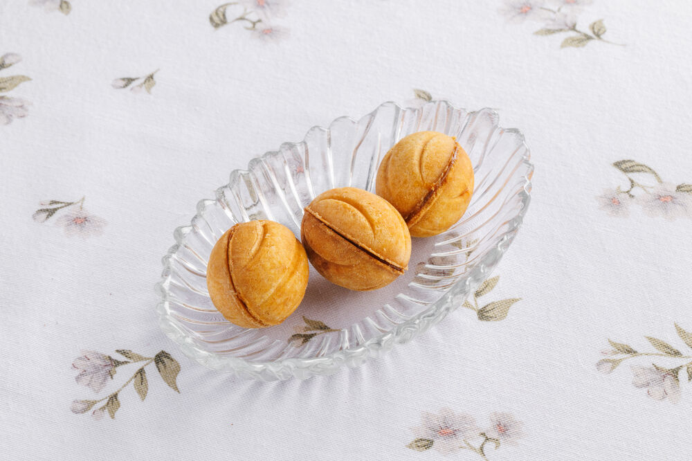 Nuts with boiled condensed milk for children