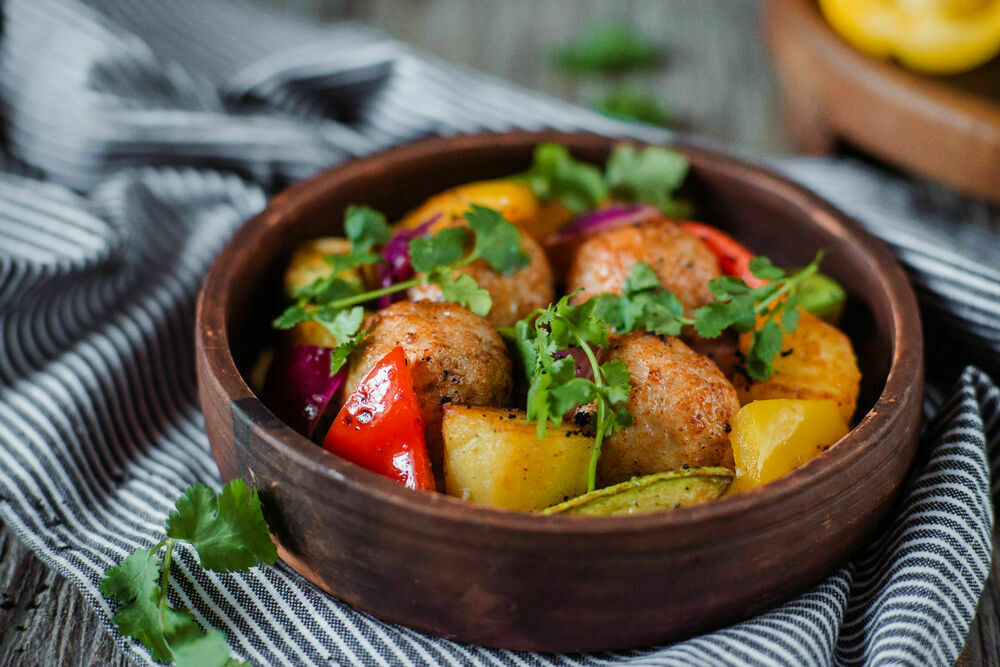 Turkey cutlets with vegetables