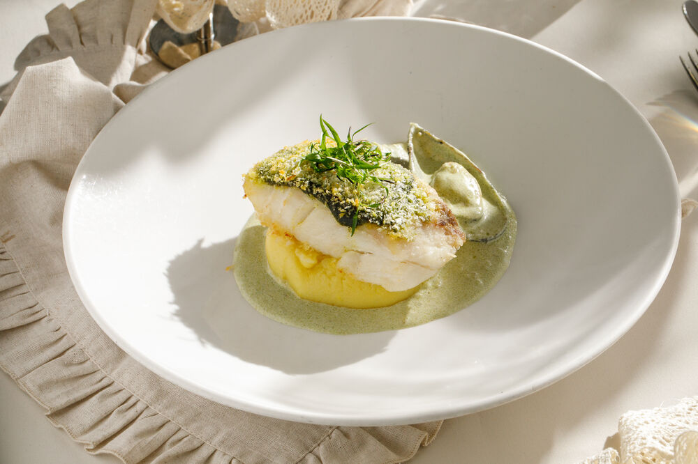 Филе мурманской трески с мидией в сливочном соусе