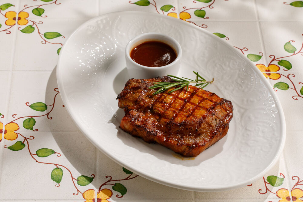 Pork loin with baked potatoes