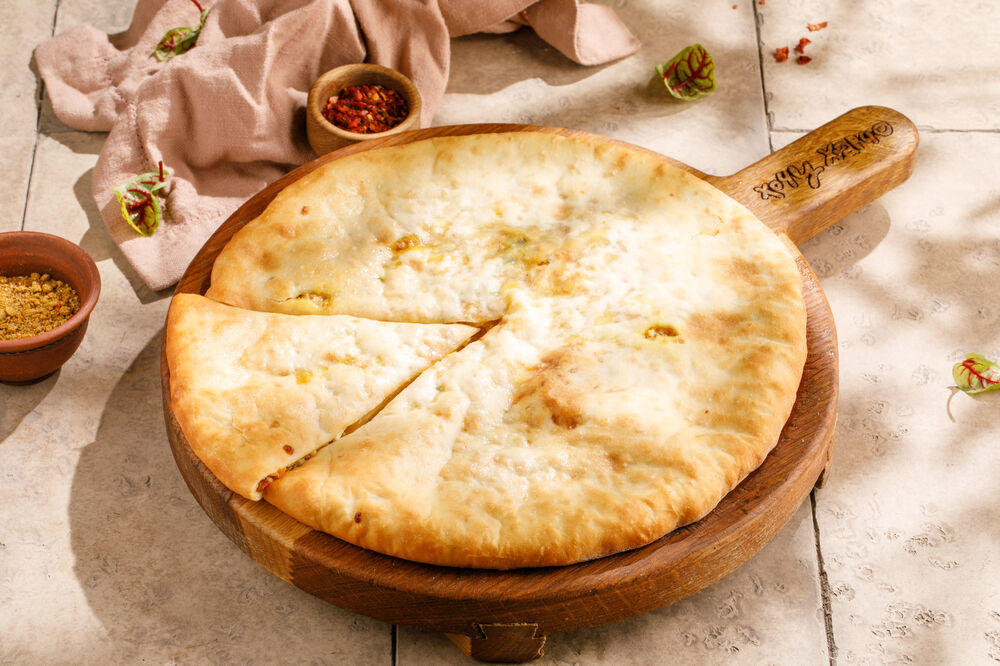 Пирог с капустой и сыром 