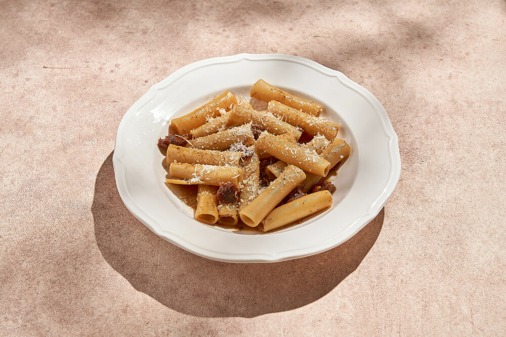 Cacho e pepe with calf cheeks