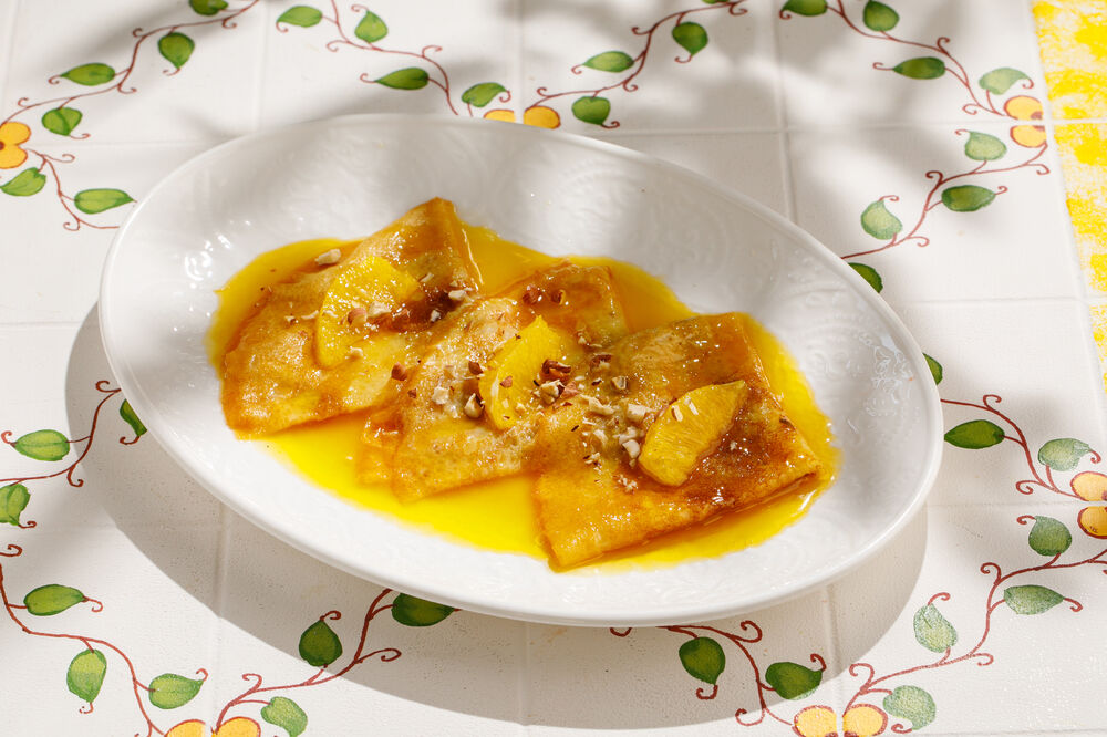 Креп сюзетт с апельсиновым соусом