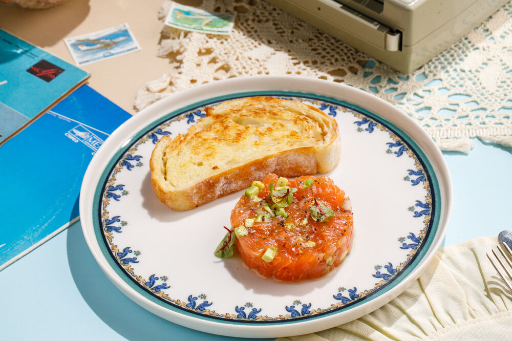 Salmon tartare