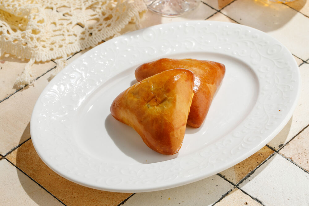 Пирожок с мясом