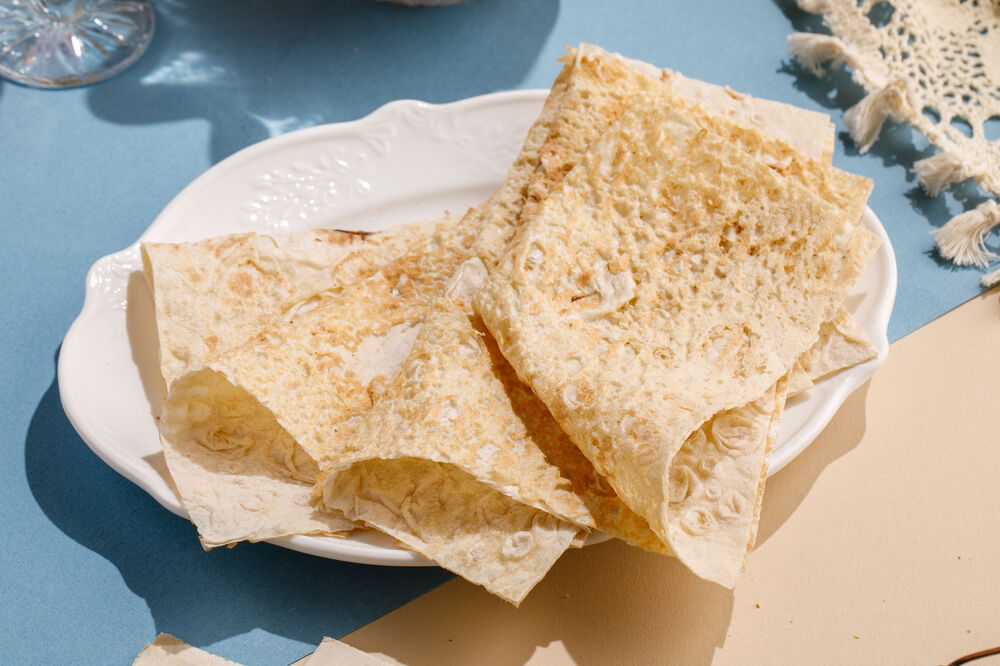 Тонкий армянский лаваш