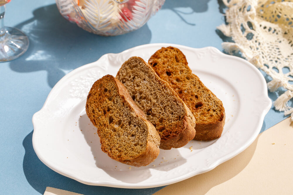 Тёмный домашний хлеб