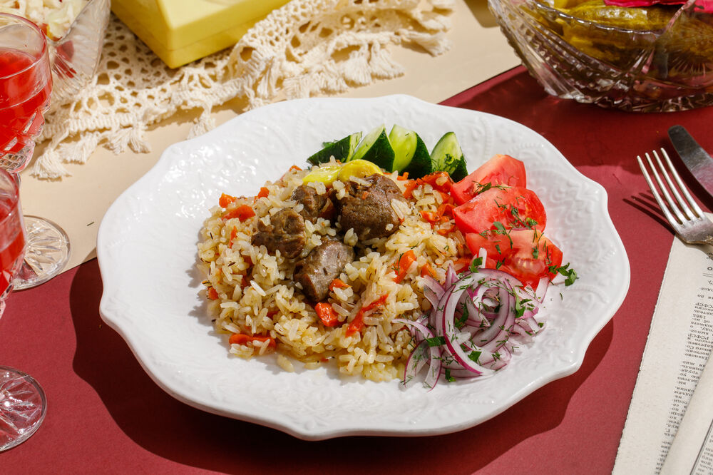 Плов с ягненком и овощами