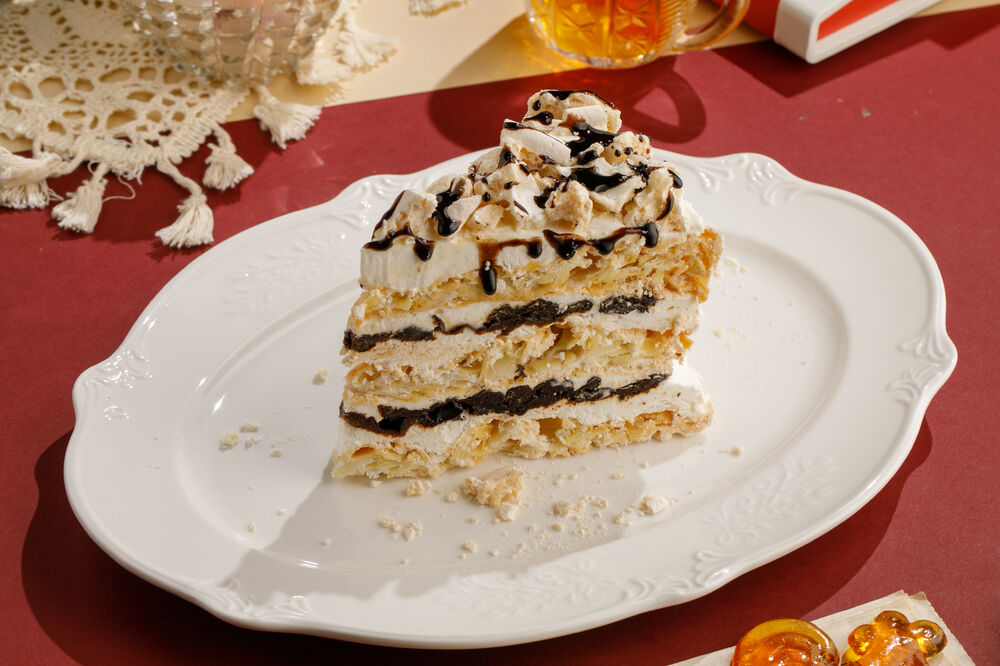 Десерт "Графские развалины с черносливом"