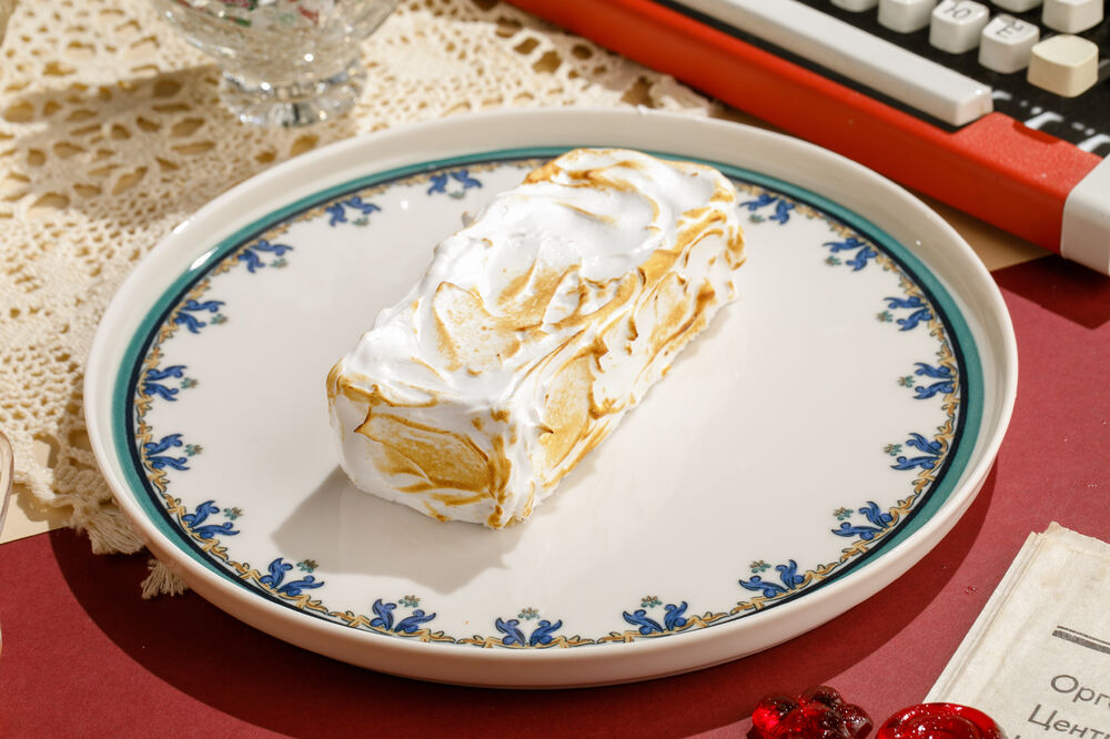 Лимонный тарт с обожженной меренгой