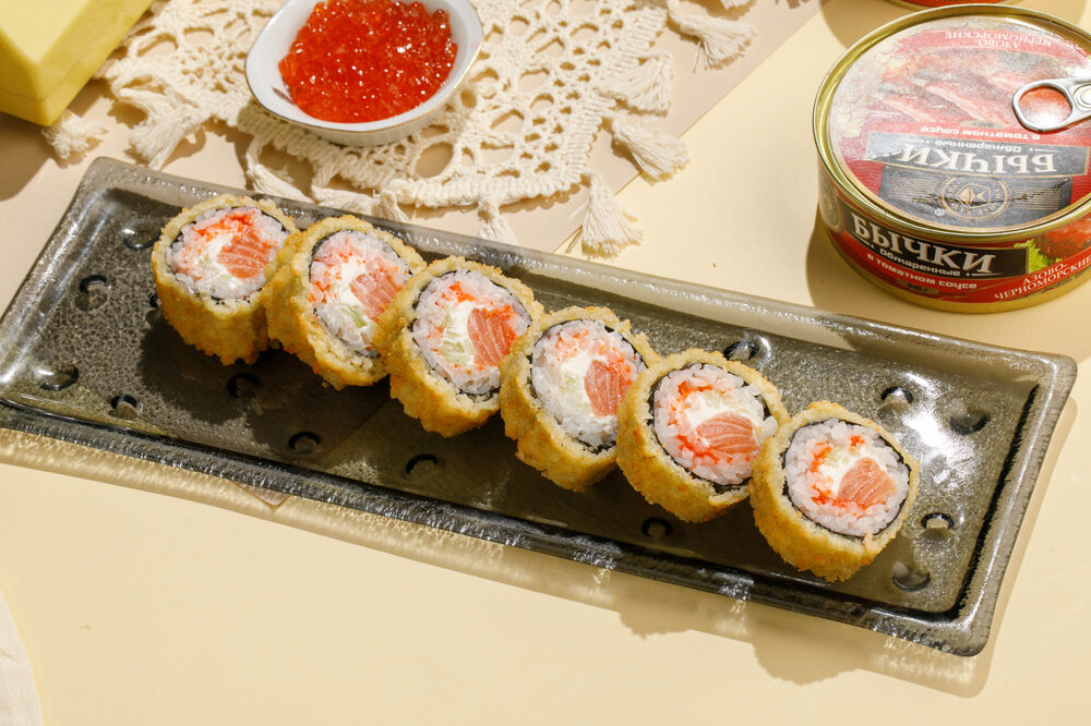  Rolls in tempura with salmon