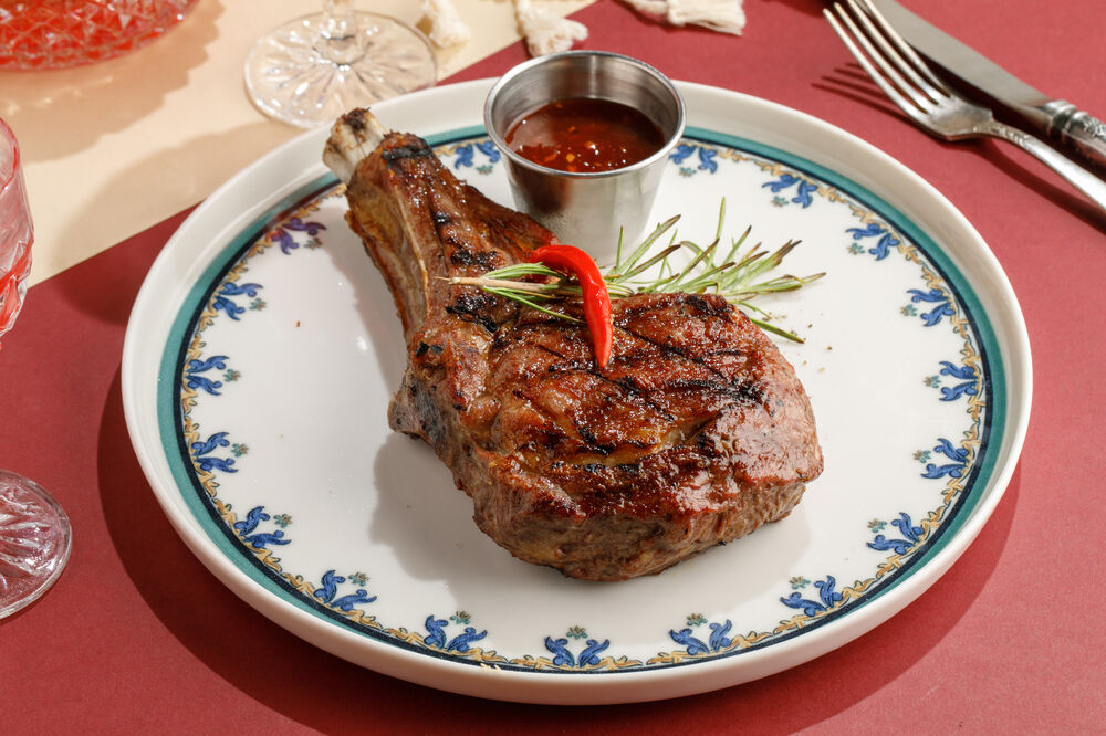 Телятина на кости