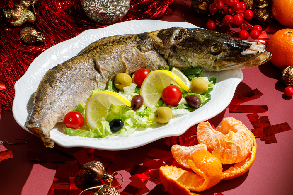 Stuffed pike with minced salmon and mushrooms 1.5 kg