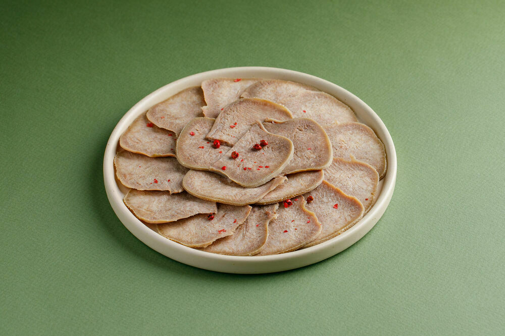 Отварной говяжий язык 100 г