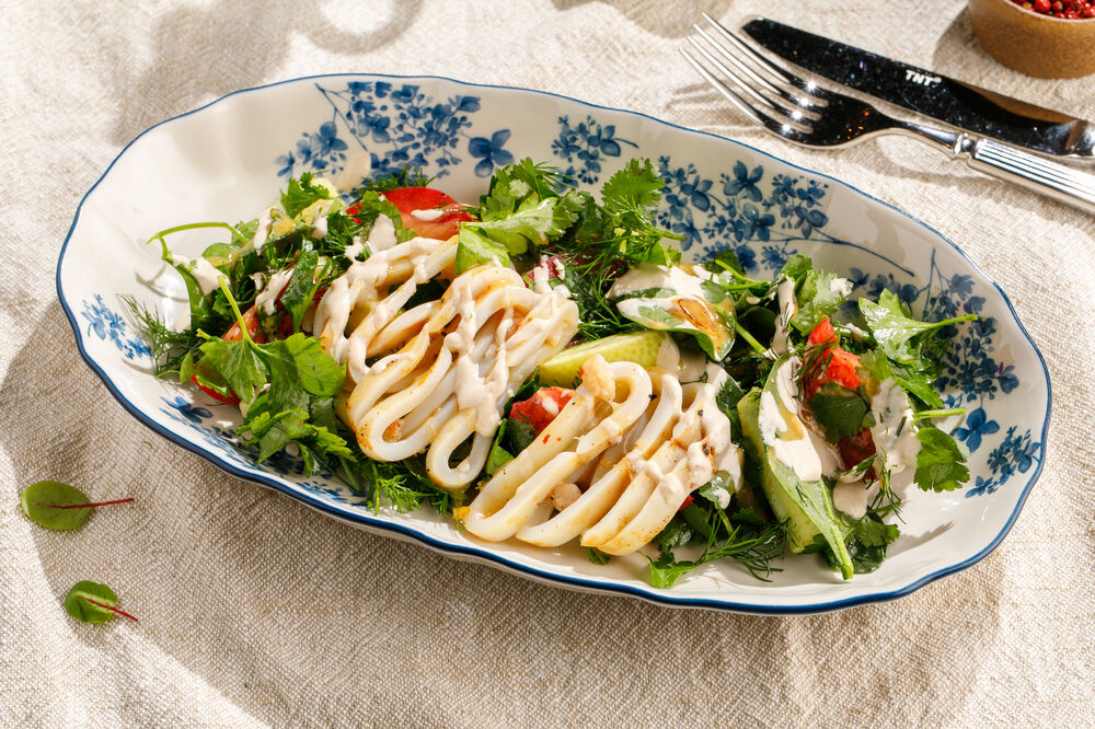 Salad with squid