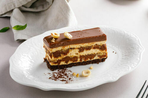 Фундучный торт