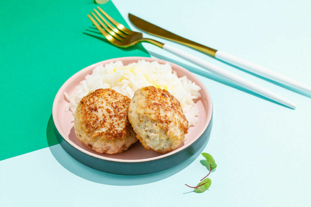 Fish cutlets with rice