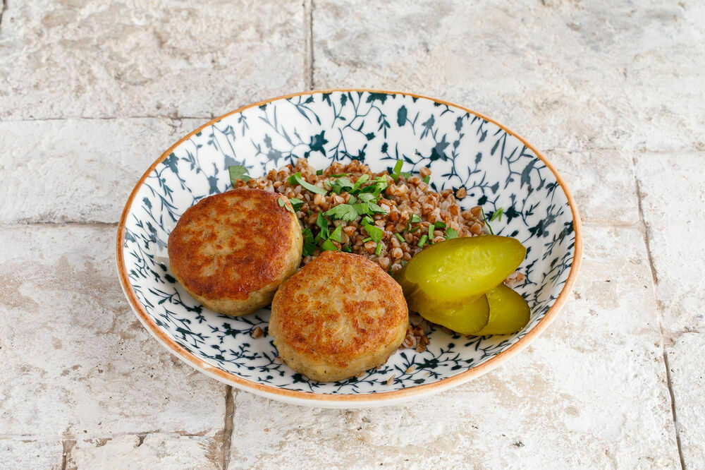 Chicken cutlets with boiled buckwheat