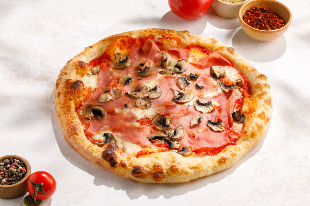  Pizza Prosciutto fungi