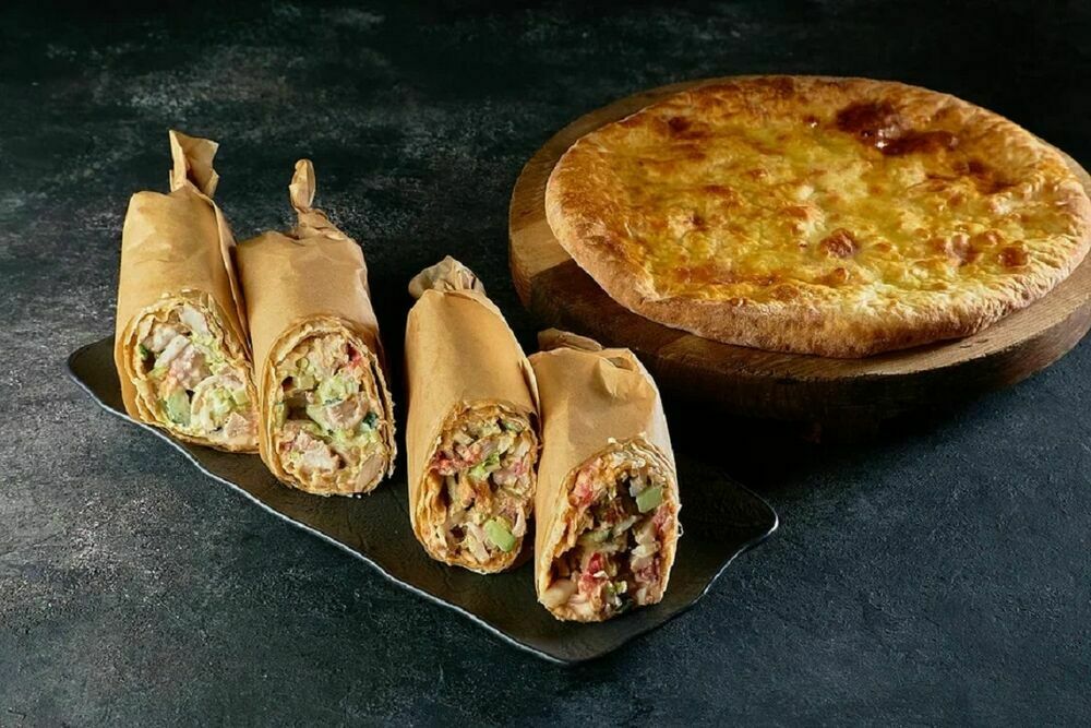 Две шавермы и хачапури