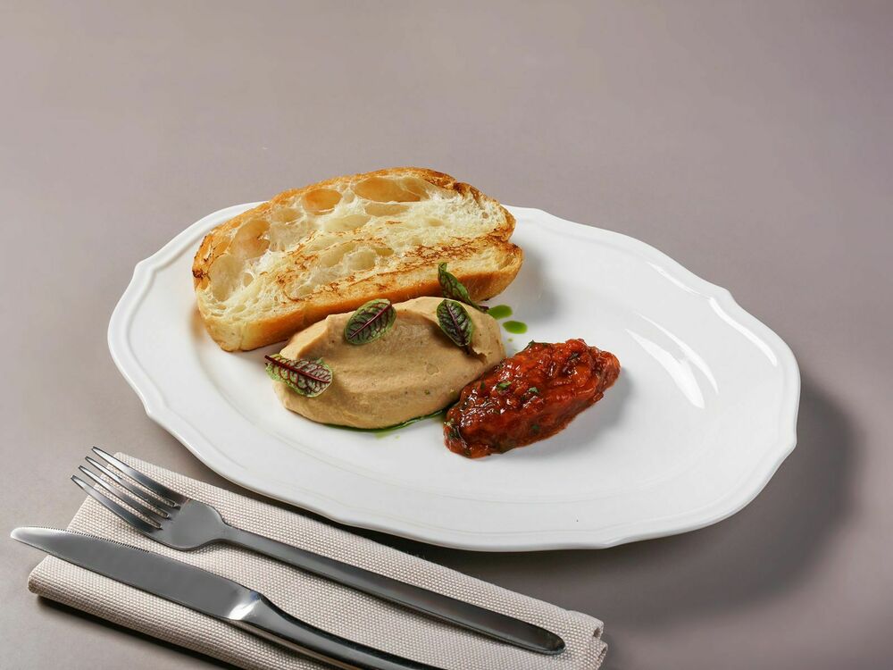 Паштет из кролика с вареньем из хурмы