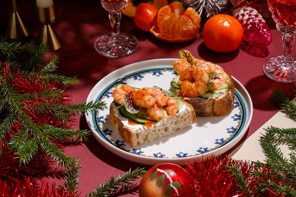 Брускетты с креветками