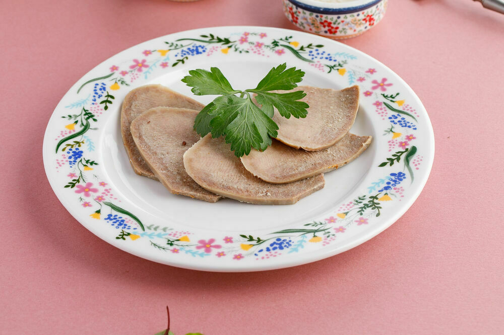 Beef tongue
