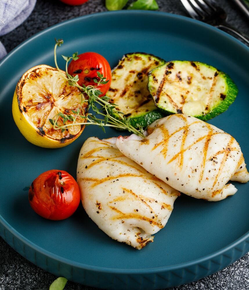 Komandorsky squid on a grill