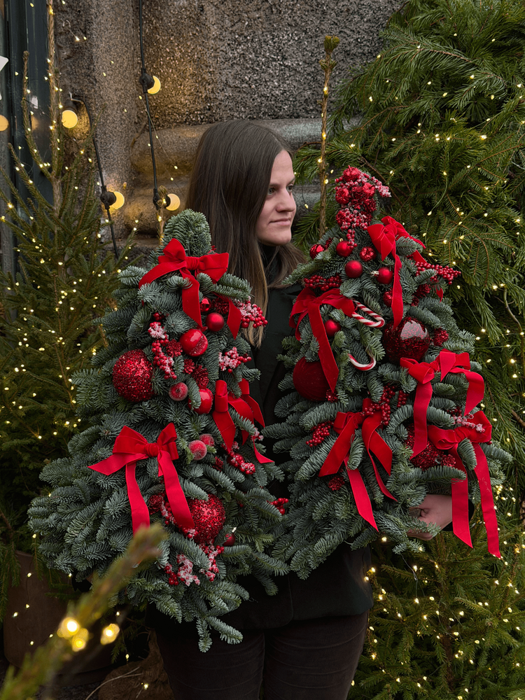 Елочка с украшениями 